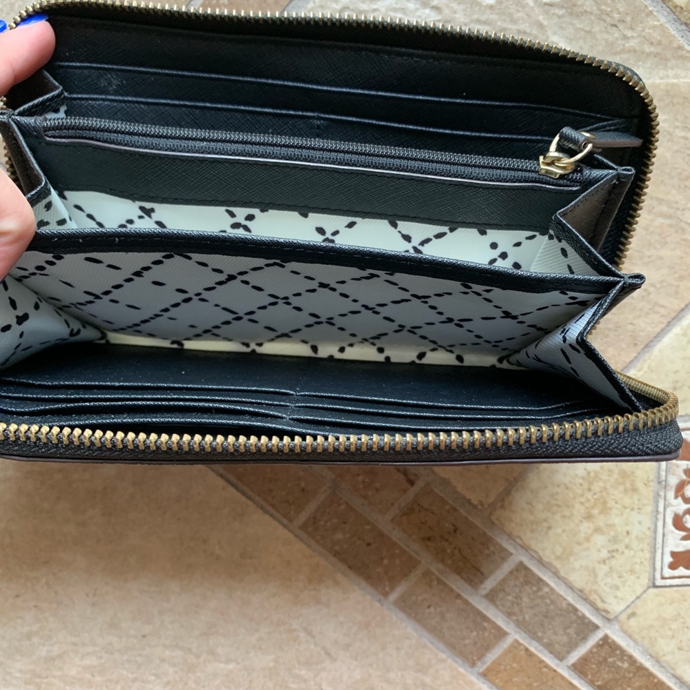 Kate Spade Wallet - Picture 4 of 4